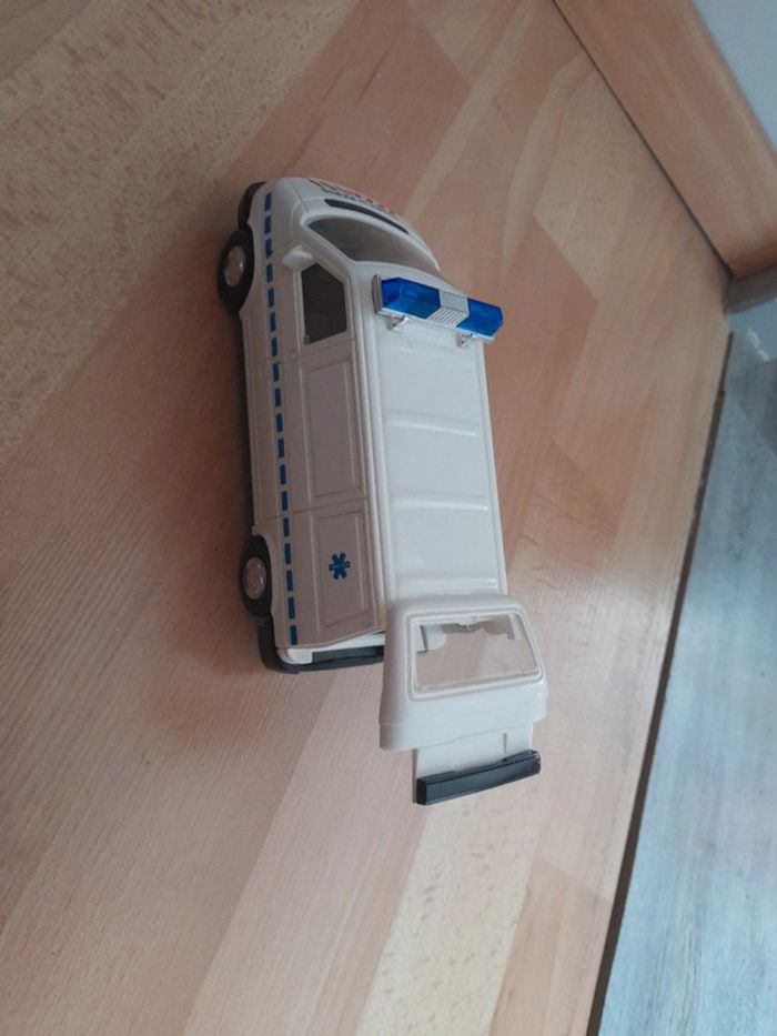 Ambulance Samu de PARIS - photo numéro 7