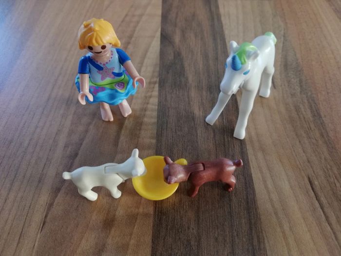 Playmobil licorne et petite fille - photo numéro 2