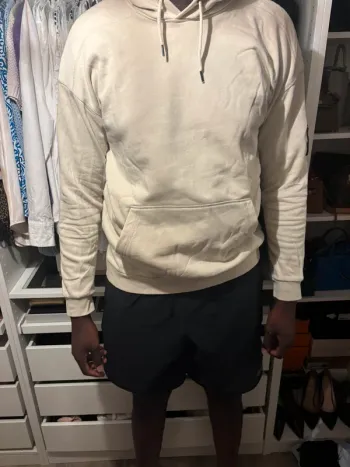 Sweat beige capuche