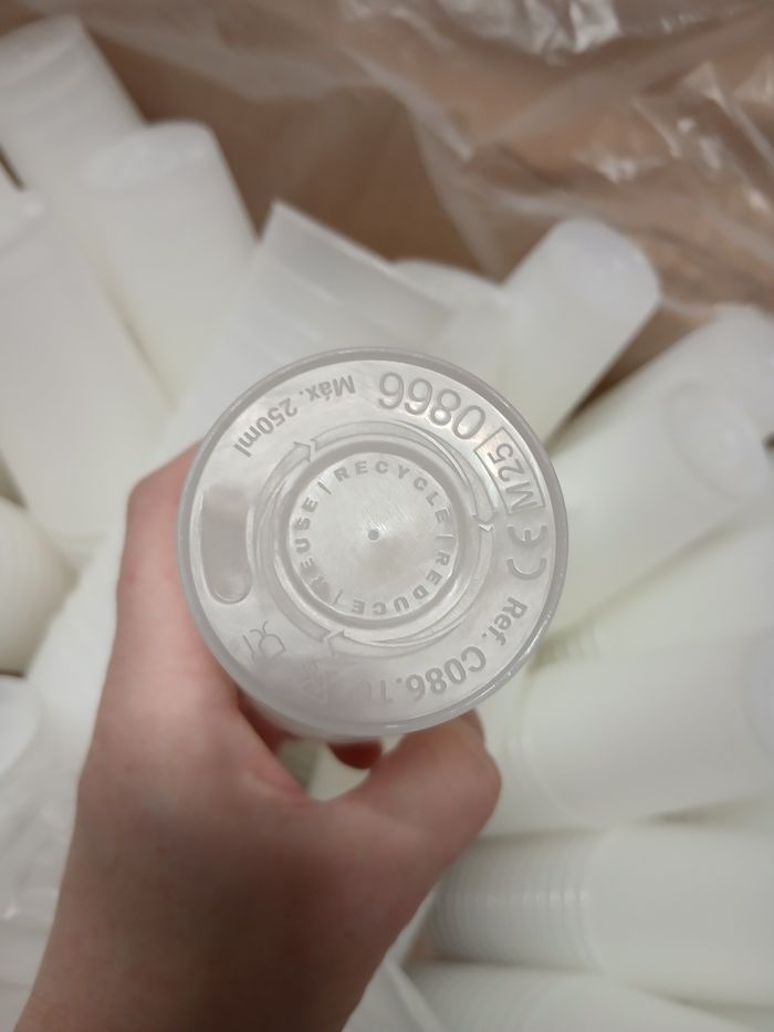 Lot de 100 gobelets réutilisables neufs - photo numéro 3