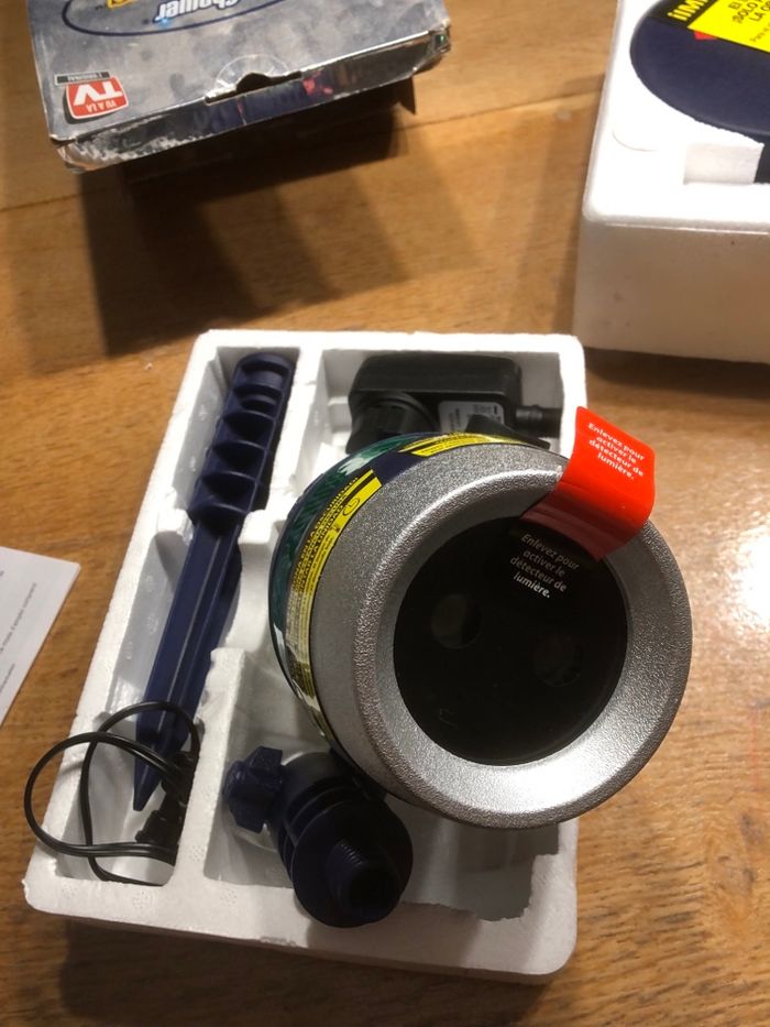 Projecteur laser motifs noël et Halloween - photo numéro 4