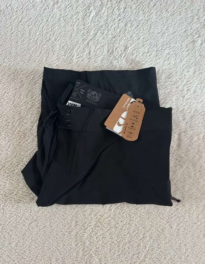 Short IXS - photo numéro 4