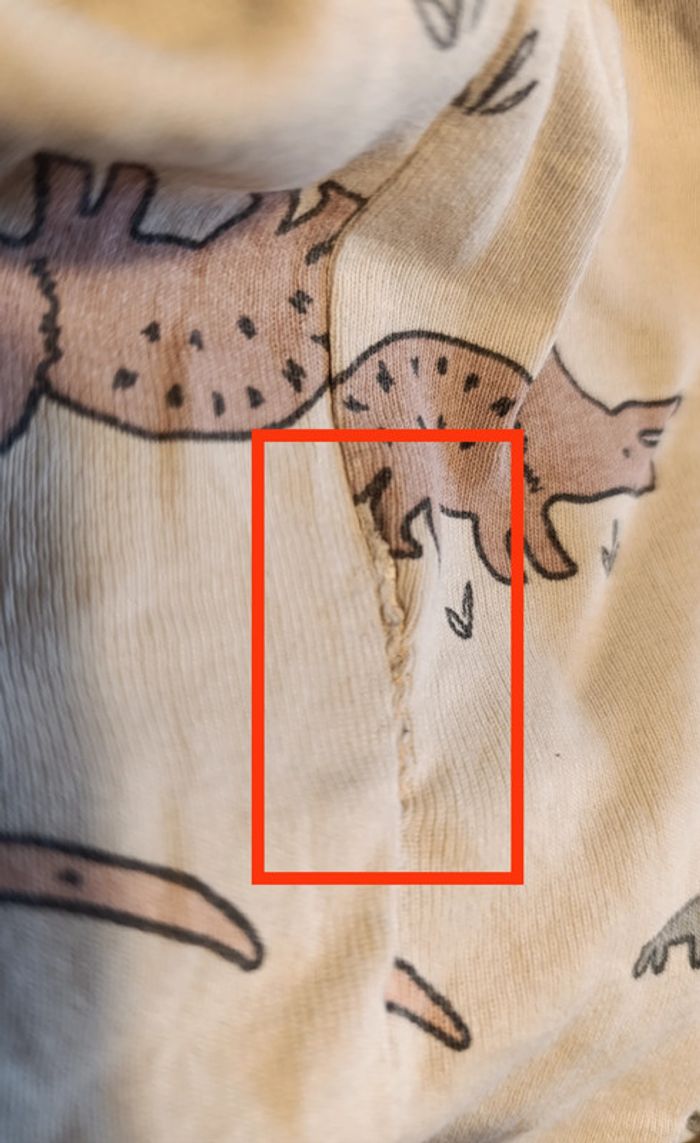 Lot 3 ans. 2 pyjamas Kiabi et un tee-shirt Gap. - photo numéro 17