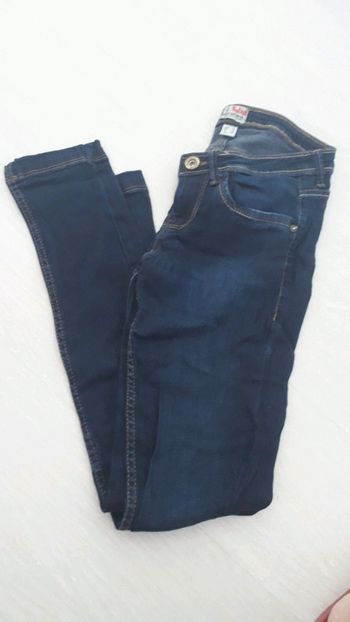 Jeans Bershka taille 36