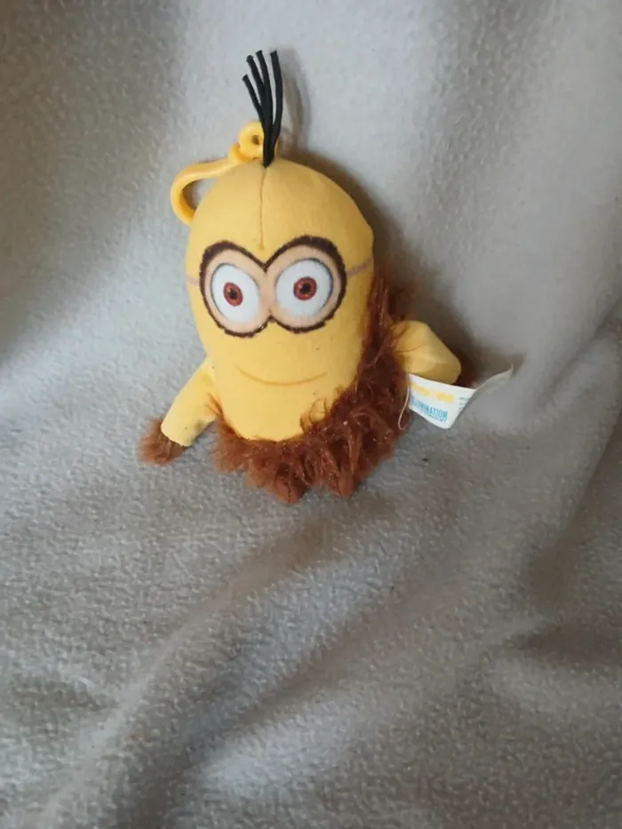 Lot peluche minions - photo numéro 3
