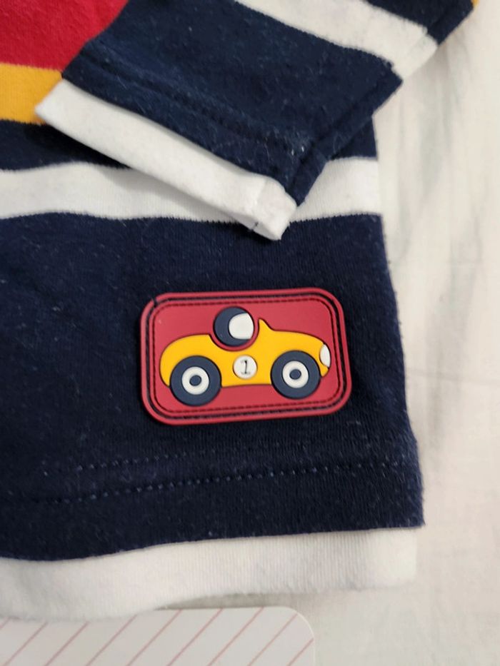 Haut et chaussette carrefour 6 mois - photo numéro 4