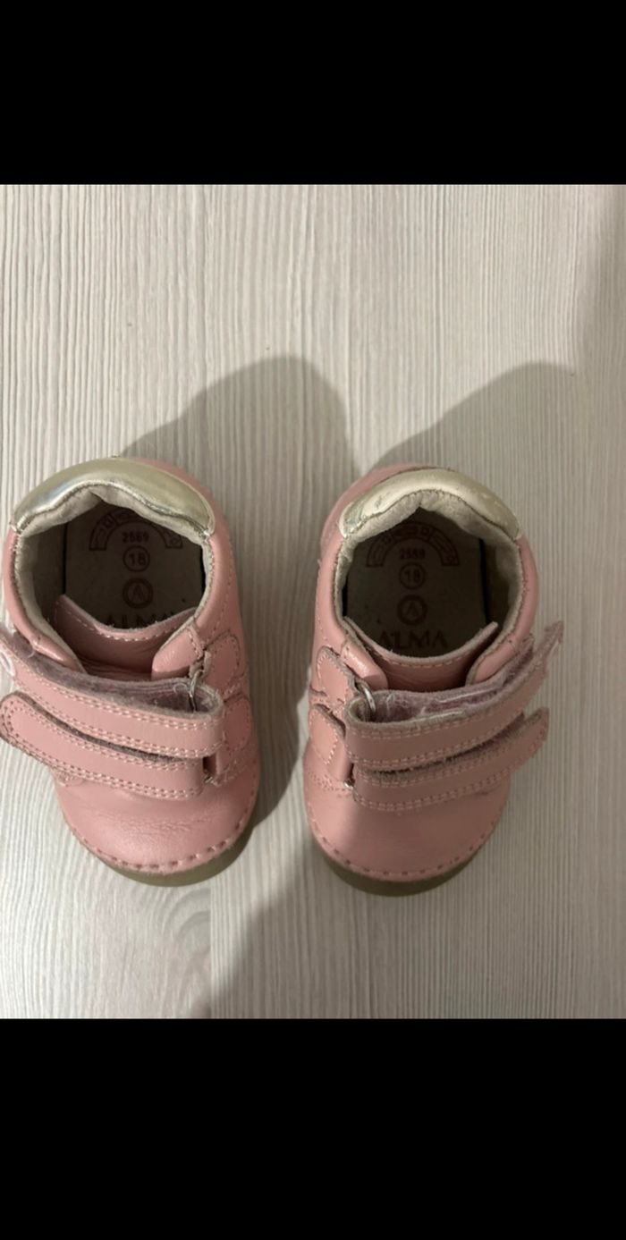 Chaussure bébé taille 18 - photo numéro 3