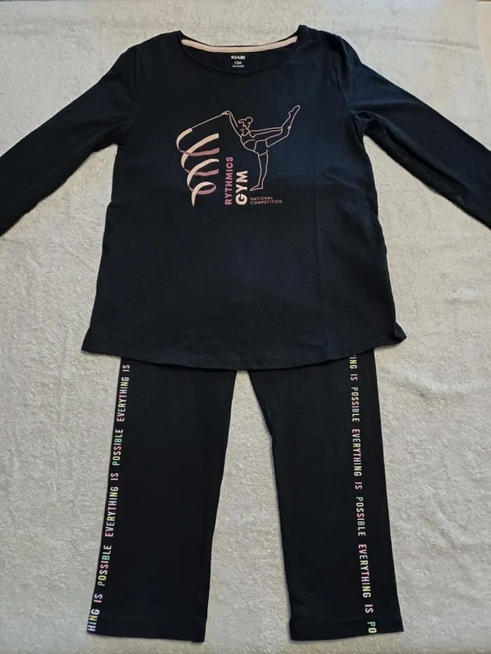 Tee-shirt 10 ans + Legging 10 ans (réf perso G-M3)(familleac72)