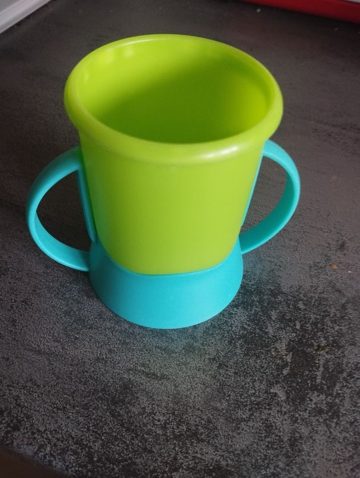 Tasse bébé avec anses