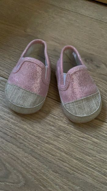 Jolie petites chaussures 3/6 mois