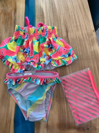 Maillot de bain Billieblush taille 12 mois