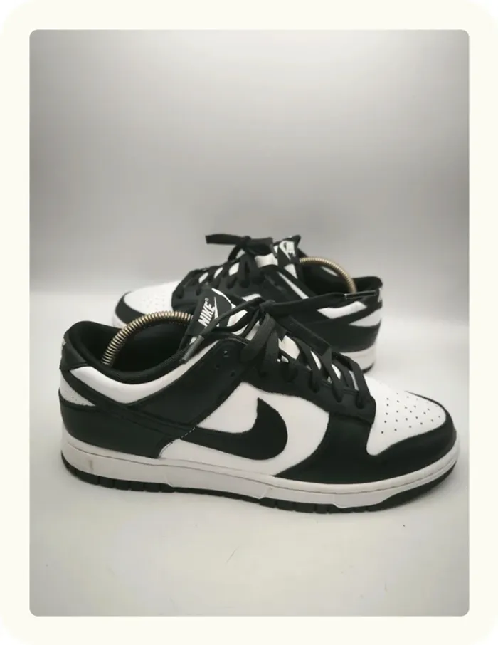 Baskets Nike dunk low rétro Taille 44