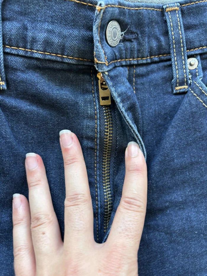 Jean Levi’s homme 512 Slim Taper L/44 W34 L29 – Coupe ajustée droite bleu marine état impeccable - photo numéro 7