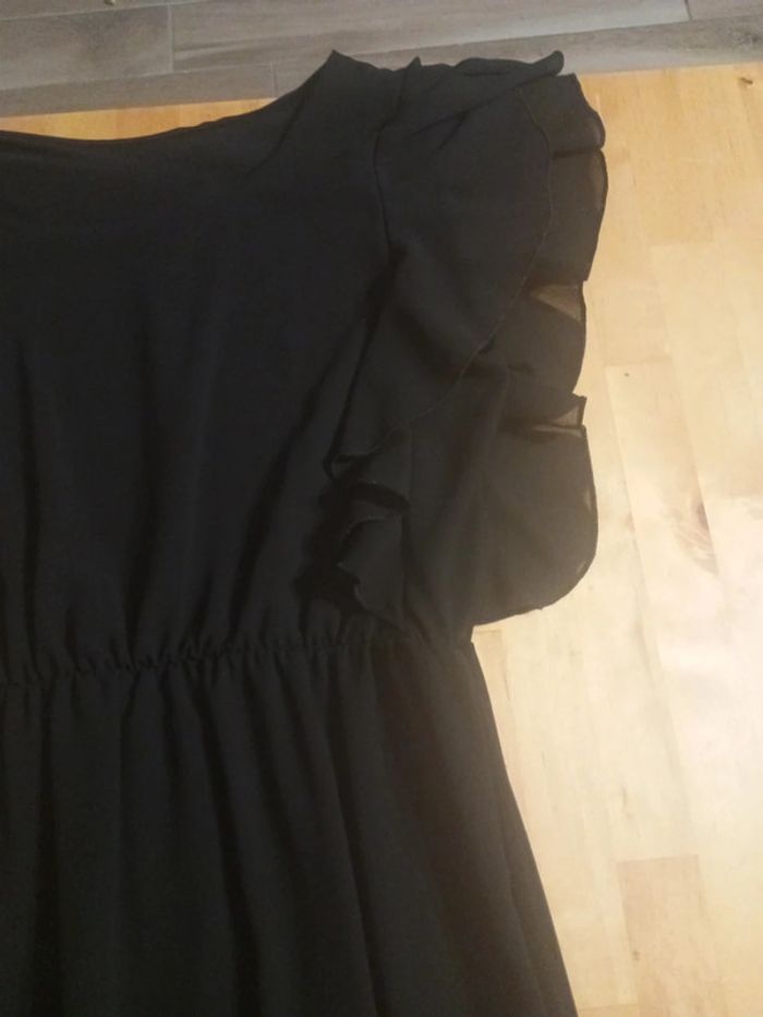 Robe noire - photo numéro 2