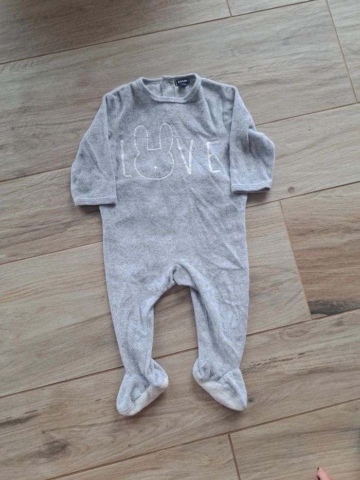 Pyjama kiabi 9 mois