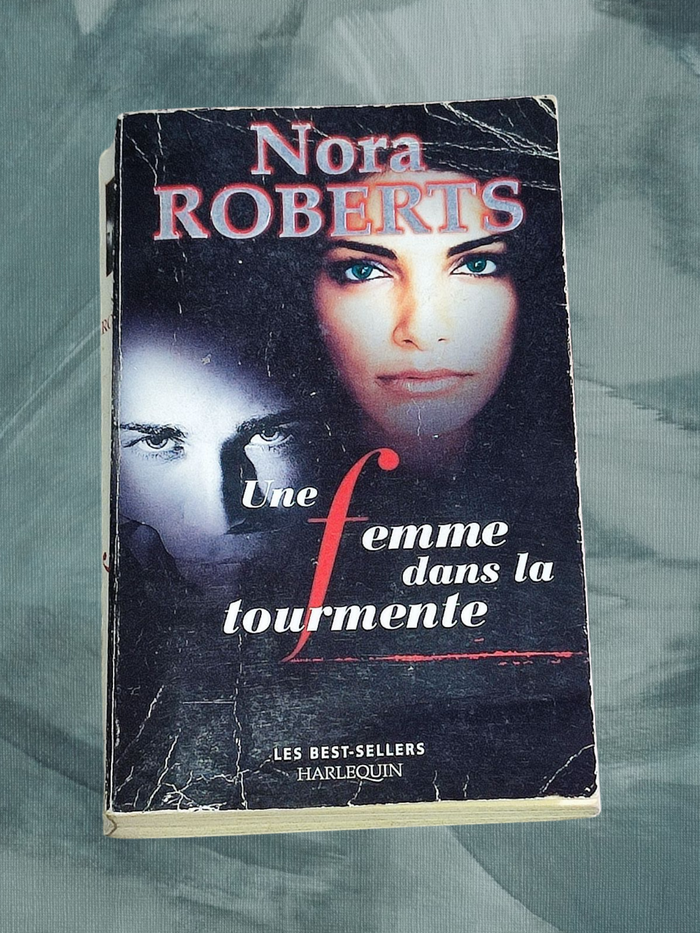 Livre : HARLEQUIN - 5 livres ( collection Les Best-Sellers ) - photo numéro 4