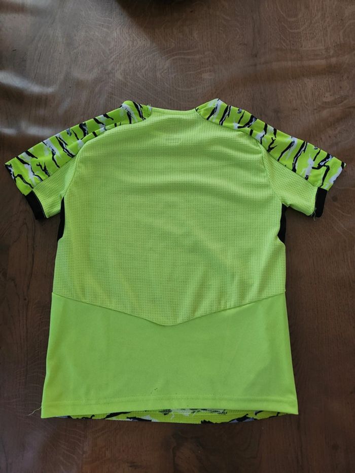 Tenue de foot - photo numéro 3