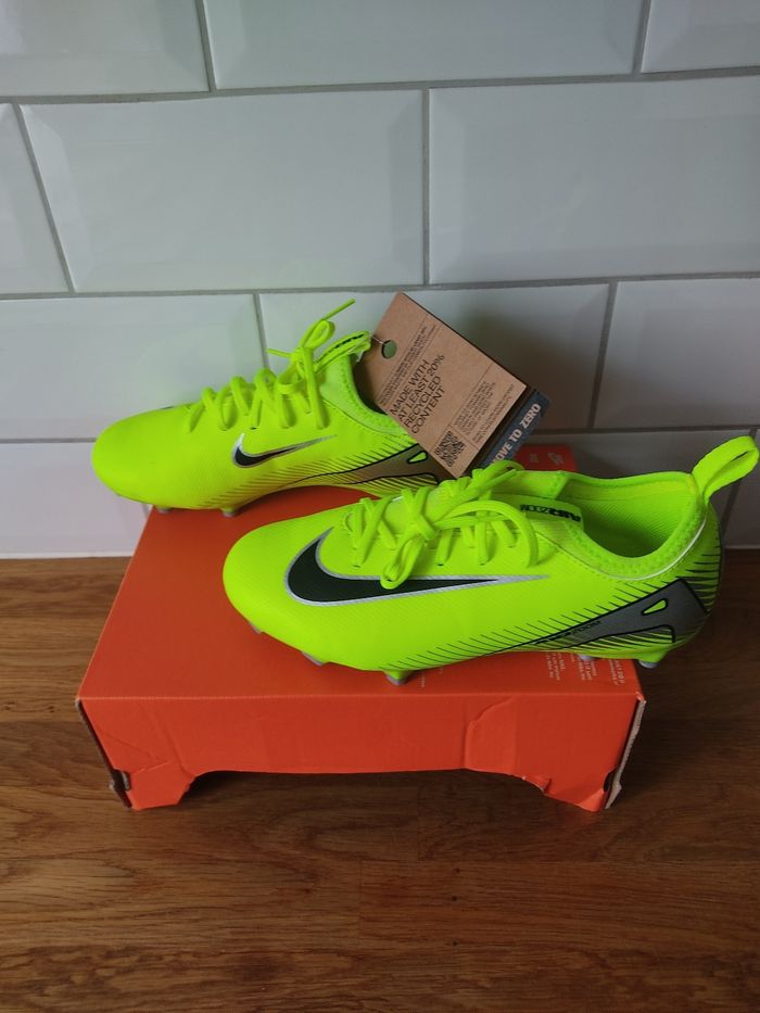 Crampons Nike T 34