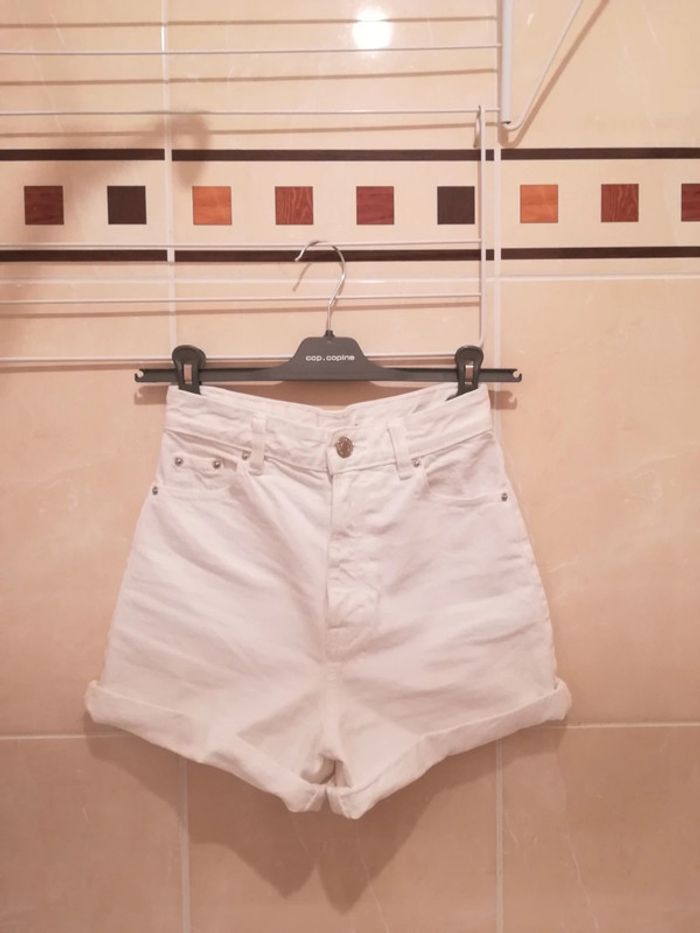 Short blanc T32 - V92B