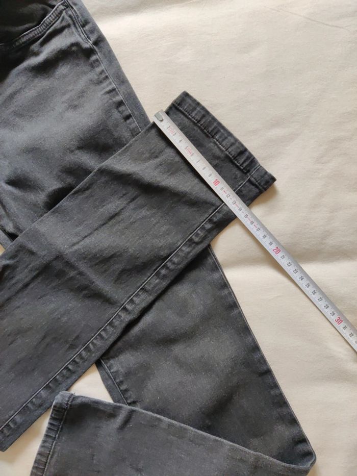 Jeans noir - photo numéro 3