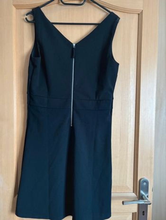 Robe noir cache cache - photo numéro 2