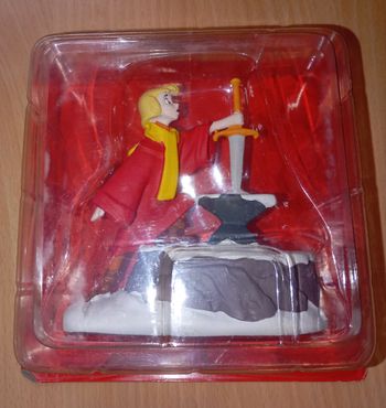 Figurine Arthur et Excalibur Hachette NEUVE