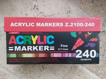 Boîte 240 feutres acryliques pointes fines NEUVE sous blister