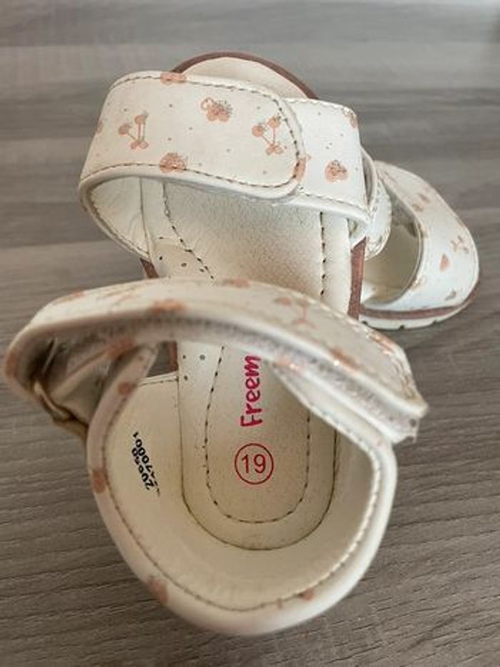 Sandales - photo numéro 3