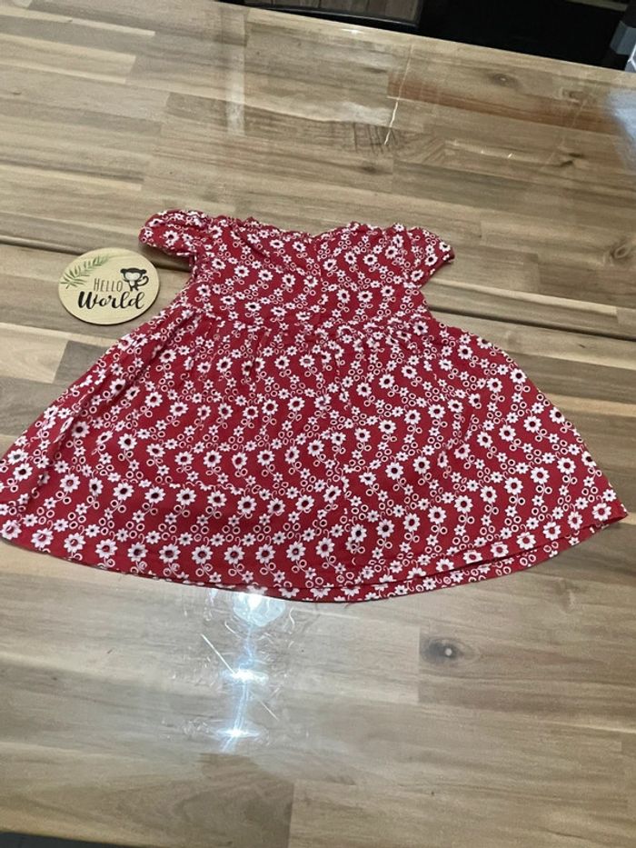 Robe rouge et blanche 18 mois - photo numéro 6
