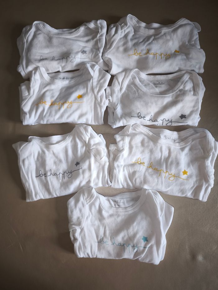Lot bodies 6 mois