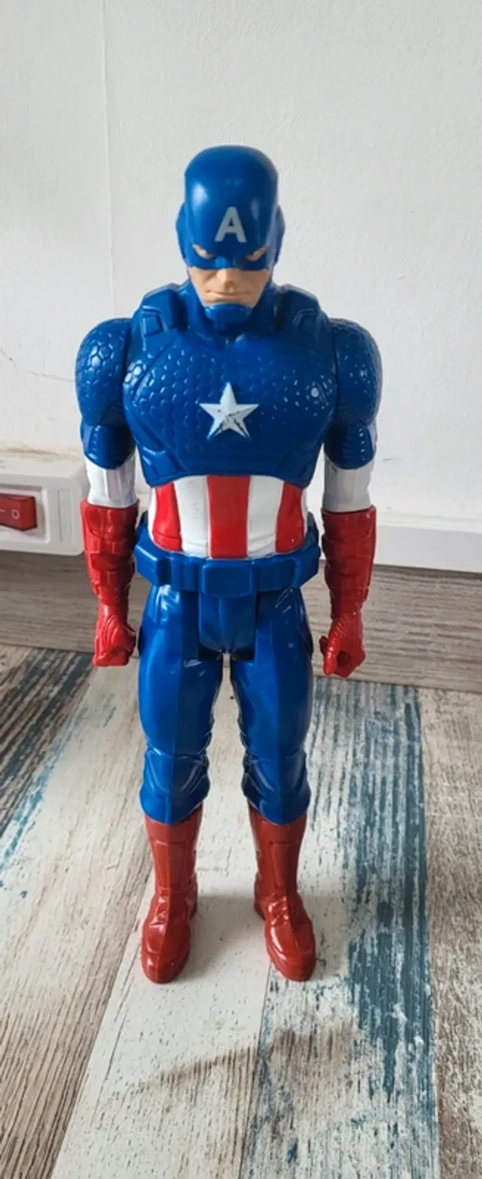 Figurines capitaine américa