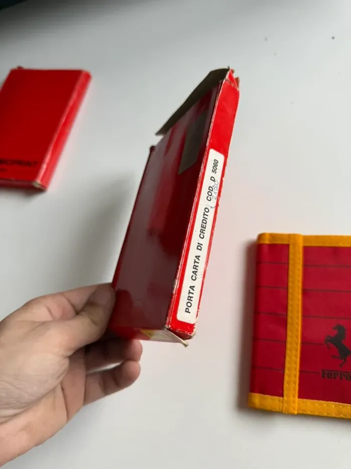 Portefeuille Ferrari - Porte monnaie Ferrari vintage - photo numéro 10