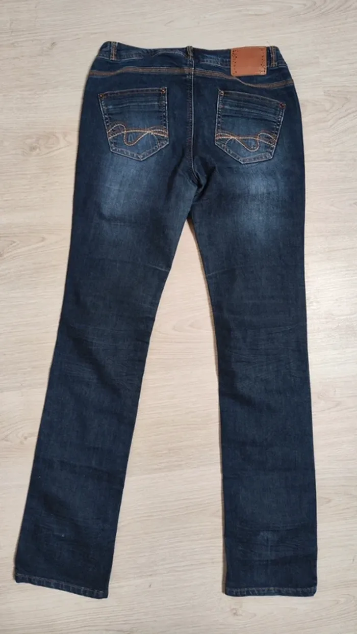 Jean taille 40 - photo numéro 2