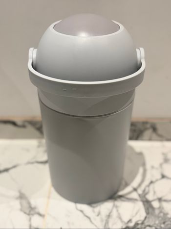 Poubelle couche bébé
