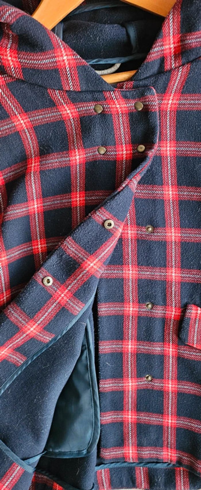 Superbe veste d'hiver en laine - photo numéro 4