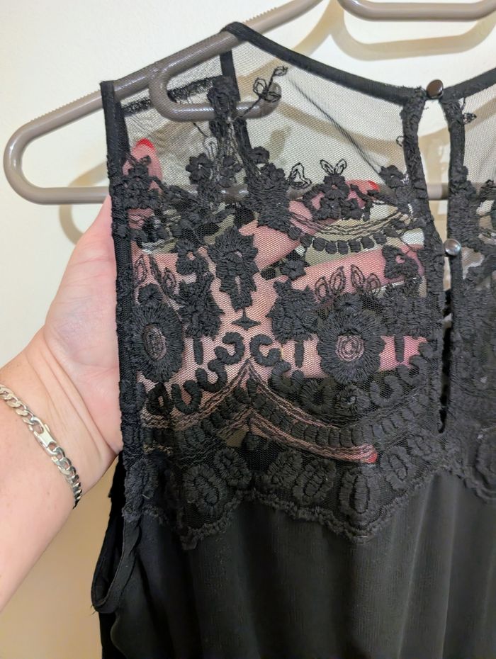 🖤 Petite robe noire Vero Moda – Taille M - photo numéro 4