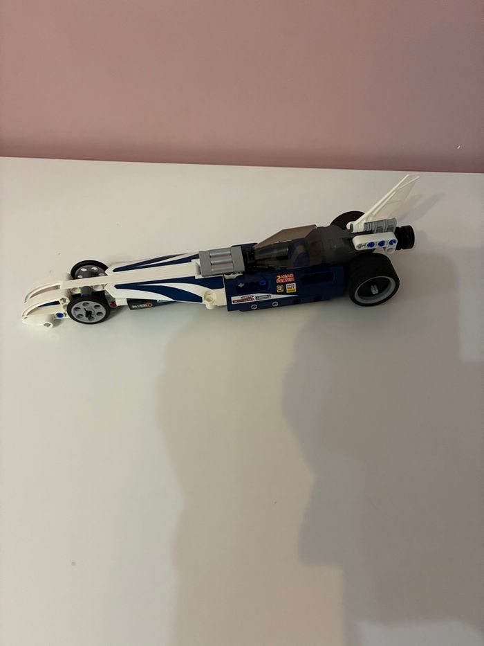 Lego Technic 42033 le bolide imbattable voiture - photo numéro 4