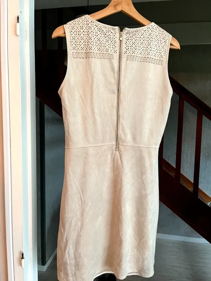 Robe salsa beige - photo numéro 2