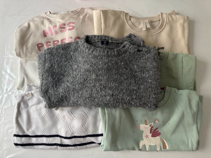 lot de vêtements 23/24m
