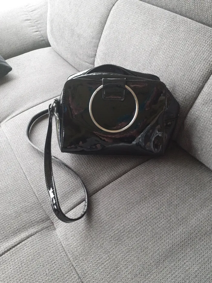 Sac noir brillant