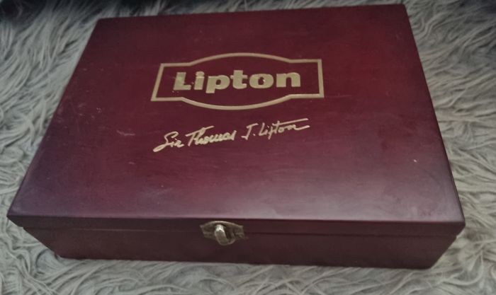Boîte à thé Lipton