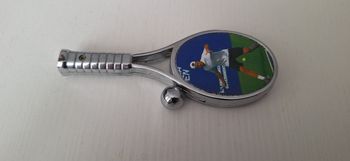 Briquet en forme de raquette de tennis 

