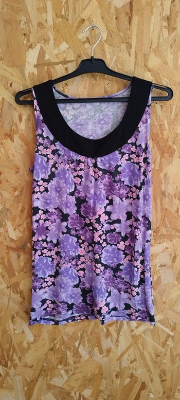 Débardeur fleurs violet