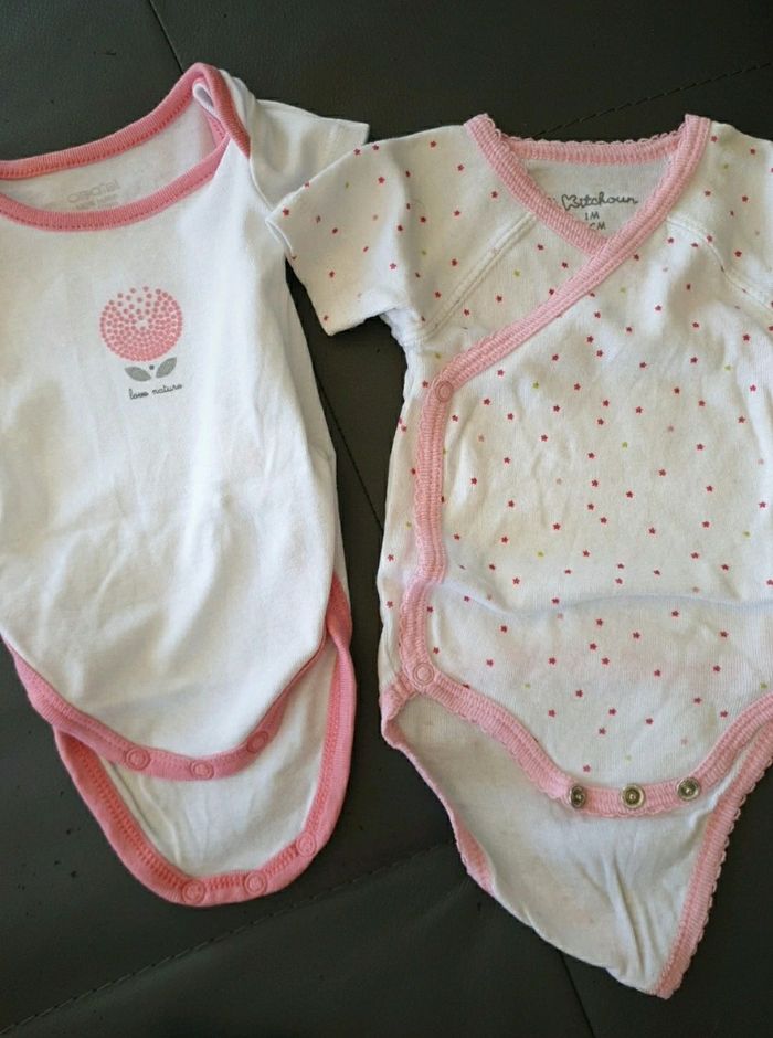 Lot 14 bodys naissance et 1 mois et 2 bonnets naissance - photo numéro 3