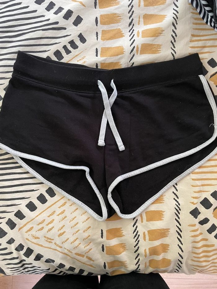 Short taille M
