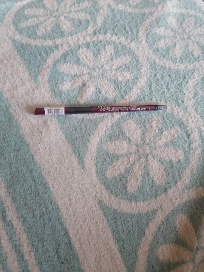 Crayon à lèvres waterproof neuf Gosh