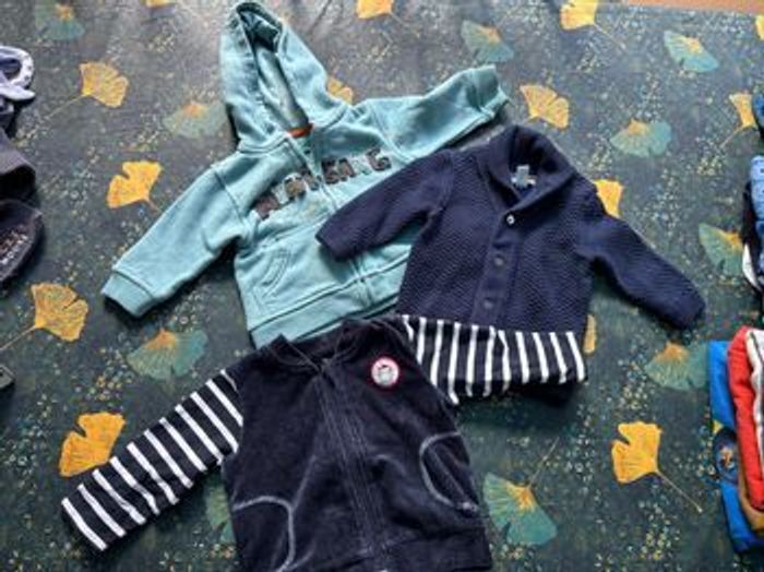 Lot vêtements bébé garçon hiver 6 mois - photo numéro 4
