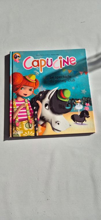 Livre capucine au poney club