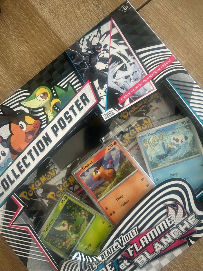 Pokémon Coffret Poster EV10.5 Flamme blanche/Poudre noir Neuf Français - photo numéro 2