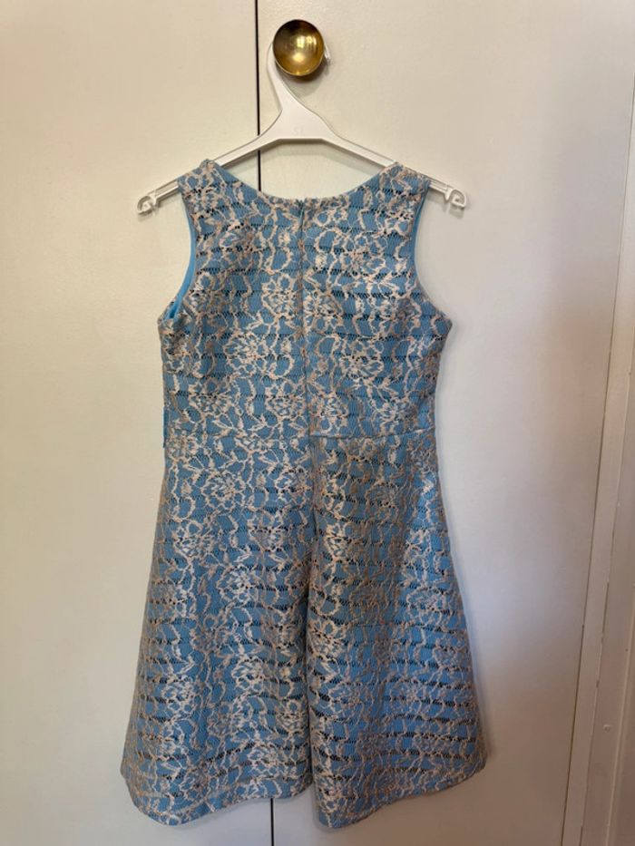 Robe bleue à dentelle - photo numéro 5